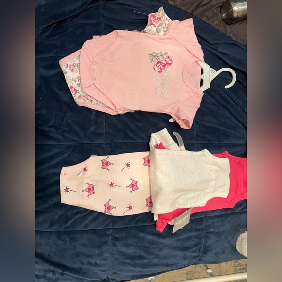 Babygirl 3M, 0-3 Mo Clothes - Picture 5 of 6